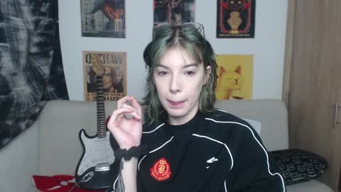 Snapshot of lovely_cass chatting on 7, 2, 2025 Cassie online show from 7, 2, 2025