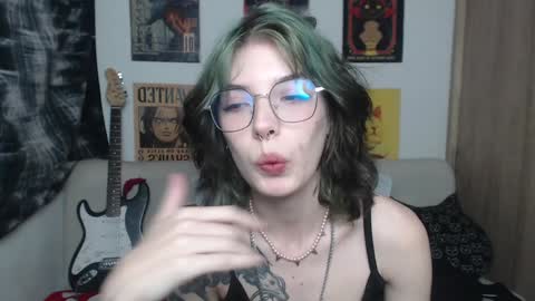 Snapshot of lovely_cass chatting on 9, 2, 2025 Cassie online show from 9, 2, 2025