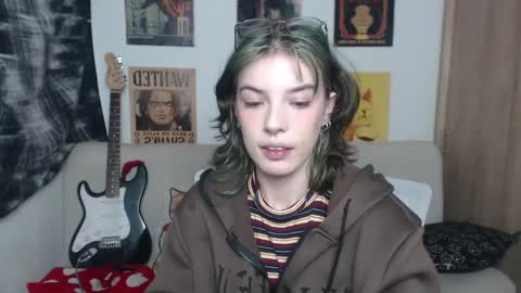 Snapshot of lovely_cass chatting on 9, 2, 2025 Cassie online show from 9, 2, 2025
