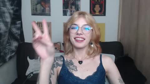 Snapshot of lovely_cass chatting on 11, 3, 2025 Cassie online show from 11, 3, 2025
