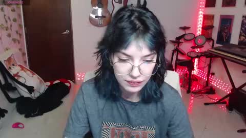 Snapshot of lovely_cass chatting on 1, 10, 2025 Cassie online show from 1, 10, 2025