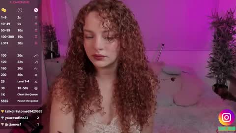 Snapshot of lovely_emma18 chatting on 1, 5, 2026 Emma online show from 1, 5, 2026