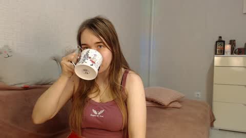 Snapshot of lovely_hayley chatting on 19, 12, 2024 Lovely Hayley online show from 19, 12, 2024