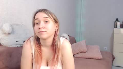 Snapshot of lovely_hayley chatting on 7, 11, 2025 Lovely Hayley online show from 7, 11, 2025