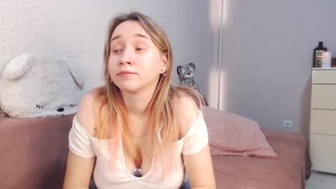 Snapshot of lovely_hayley chatting on 1, 12, 2025 Lovely Hayley online show from 1, 12, 2025