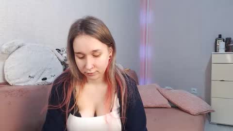 Lovely Hayley online show from 10, 2, 2026