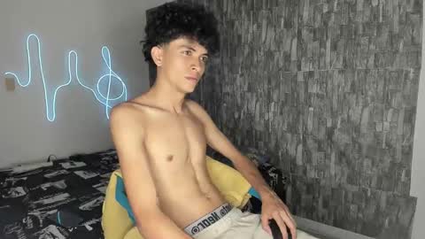 Snapshot of lovely_horny713 chatting on 1, 5, 2026 Salo online show from 1, 5, 2026