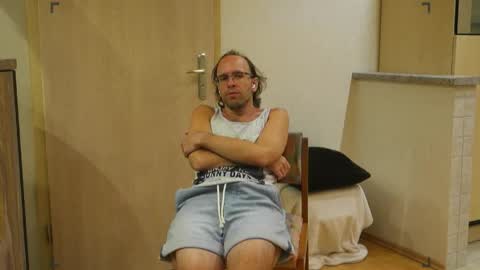 Snapshot of lovely_lou chatting on 9, 9, 2025 Lou online show from 9, 9, 2025