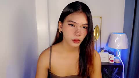 Snapshot of lovely_oliviax chatting on 24, 5, 2026 KATE online show from 24, 5, 2026