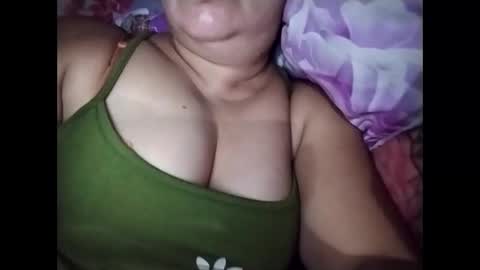 lovely_orchid online show from 8, 10, 2025