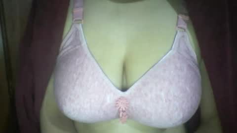 Snapshot of lovely_sweet_girl chatting on 30, 12, 2024 katrina follow me guys online show from 30, 12, 2024