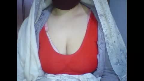 Snapshot of lovely_sweet_girl chatting on 6, 1, 2025 katrina follow me guys online show from 6, 1, 2025
