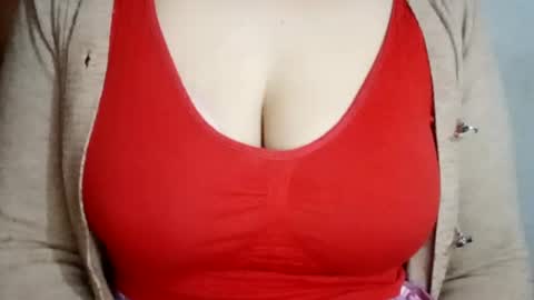 Snapshot of lovely_sweet_girl chatting on 14, 2, 2025 katrina follow me guys online show from 14, 2, 2025