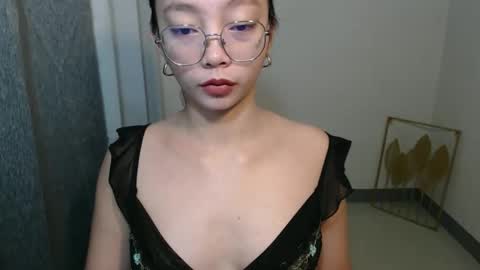 Snapshot of lovely_sweetiex chatting on 12, 11, 2025 call me Ann online show from 12, 11, 2025