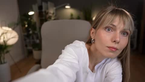 Snapshot of lovely_tammy chatting on 27, 5, 2026 Very miss youWill be back soon Tammy online show from 27, 5, 2026