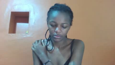 Snapshot of lovely_yvonne chatting on 15, 10, 2025 Lovely yvonne online show from 15, 10, 2025