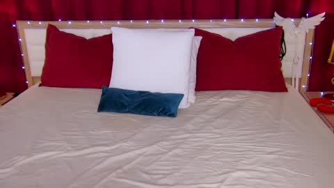 Caroline online show from 7, 3, 2025