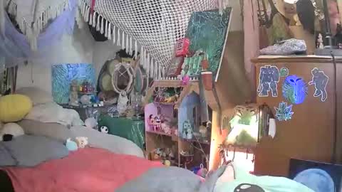 Snapshot of lovelylala chatting on 22, 11, 2025 lala online show from 22, 11, 2025