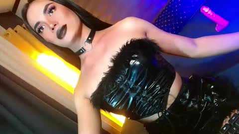 Snapshot of lovelymiss_shyna11 chatting on 21, 5, 2026 lovelymiss_shyna11 online show from 21, 5, 2026