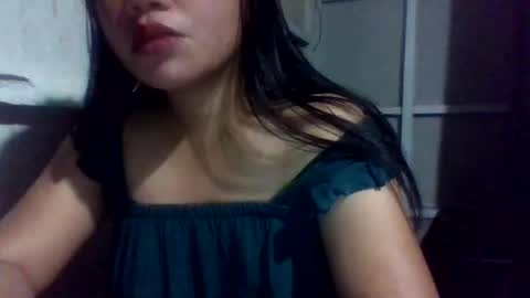 Snapshot of lovelymocha27 chatting on 18, 10, 2025 lovelymocha27s online show from 18, 10, 2025