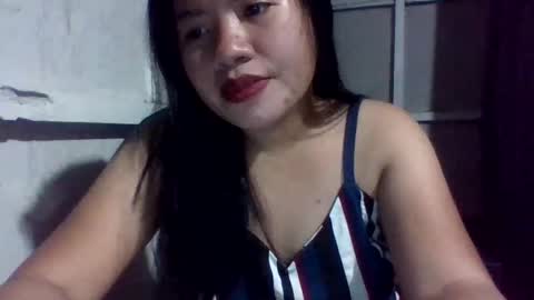 Snapshot of lovelymocha27 chatting on 22, 11, 2025 lovelymocha27s online show from 22, 11, 2025
