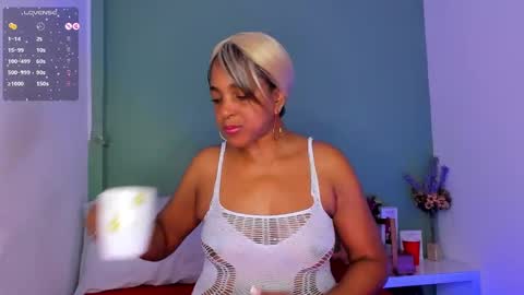 Snapshot of lovelynickyy chatting on 25, 2, 2025 Nicky online show from 25, 2, 2025