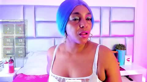 Snapshot of lovelynickyy chatting on 13, 9, 2025 Nicky online show from 13, 9, 2025