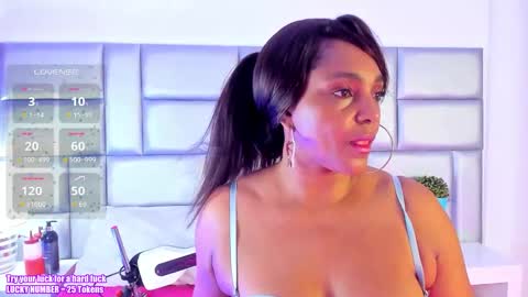 Snapshot of lovelynickyy chatting on 24, 9, 2025 Nicky online show from 24, 9, 2025