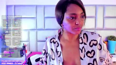 Snapshot of lovelynickyy chatting on 3, 10, 2025 Nicky online show from 3, 10, 2025