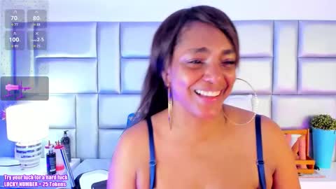 Snapshot of lovelynickyy chatting on 18, 10, 2025 Nicky online show from 18, 10, 2025