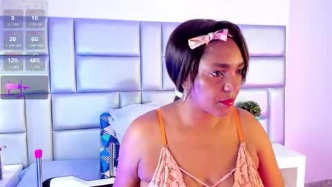 Snapshot of lovelynickyy chatting on 27, 10, 2025 Nicky online show from 27, 10, 2025