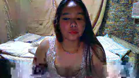 lovelypinay2 online show from 6, 3, 2025