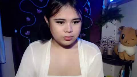 Snapshot of lovelypinaychubsx chatting on 23, 11, 2025 lovely online show from 23, 11, 2025