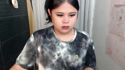 Snapshot of lovelypinaychubsx chatting on 30, 4, 2026 lovely online show from 30, 4, 2026
