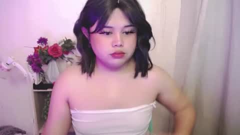 Snapshot of lovelypinaychubsx chatting on 24, 5, 2026 lovely online show from 24, 5, 2026