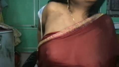 Snapshot of lovelyrose36 chatting on 8, 7, 2026 lovelyrose36 online show from 8, 7, 2026