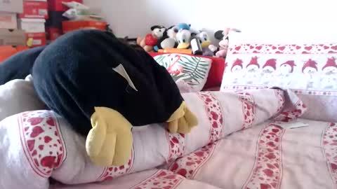 Snapshot of lovelywoman22 chatting on 14, 12, 2025 lovelywoman22 online show from 14, 12, 2025