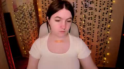 Julia  online show from 5, 3, 2026