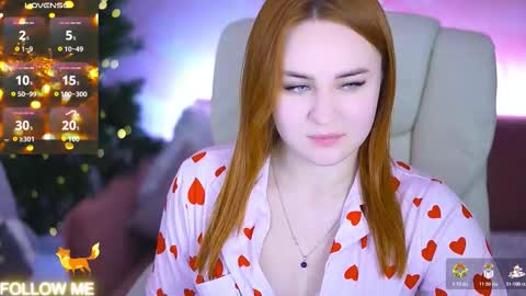 Snapshot of lovelyybell chatting on 17, 12, 2025 B E L L online show from 17, 12, 2025