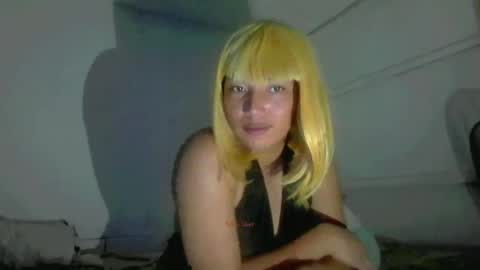 Snapshot of lovemarie120398 chatting on 2, 7, 2026 lovemarie120398 online show from 2, 7, 2026