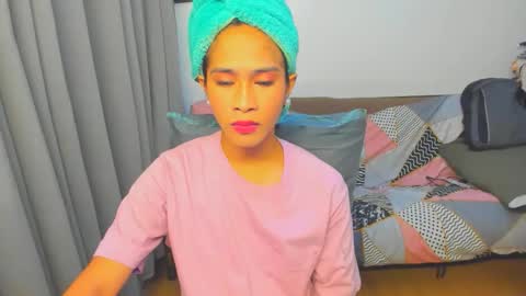 Snapshot of lovemarie19x chatting on 2, 2, 2026 pauleen online show from 2, 2, 2026