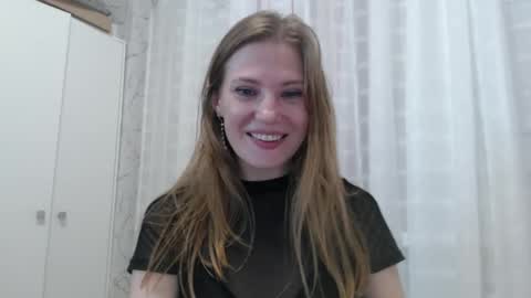 Snapshot of lovepeanutgirl chatting on 21, 1, 2025 Mary Love online show from 21, 1, 2025
