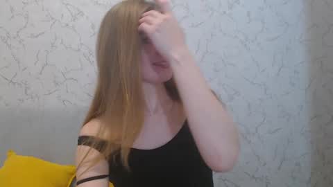 Snapshot of lovepeanutgirl chatting on 4, 2, 2025 Mary Love online show from 4, 2, 2025