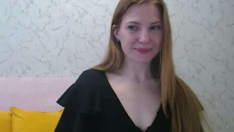 Snapshot of lovepeanutgirl chatting on 3, 3, 2025 Mary Love online show from 3, 3, 2025