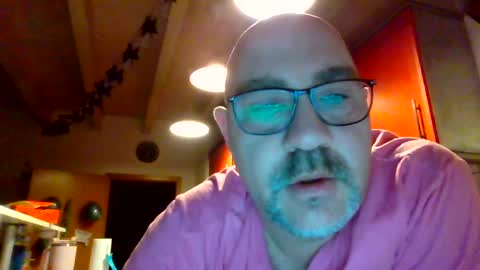 lover010983 online show from 17, 2, 2025