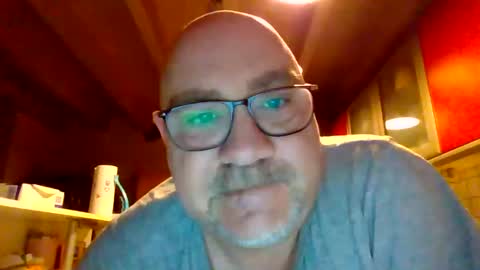 lover010983 online show from 10, 3, 2025