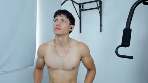 Snapshot of lover_fitnessboy chatting on 17, 12, 2024 kevin online show from 17, 12, 2024