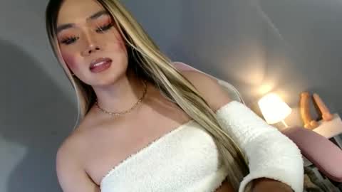 lovers moon22 online show from 12, 12, 2024