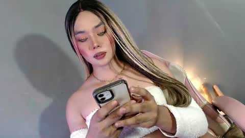 lovers moon22 online show from 15, 2, 2025