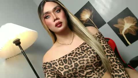 lovers moon22 online show from 2, 12, 2025